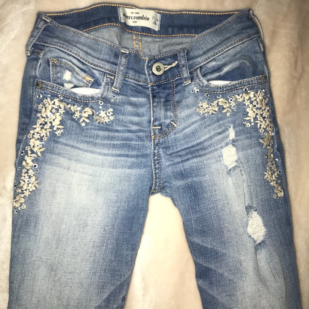 ABERCROMBIE KIDS FULL LENGTH SKINNY JEANS